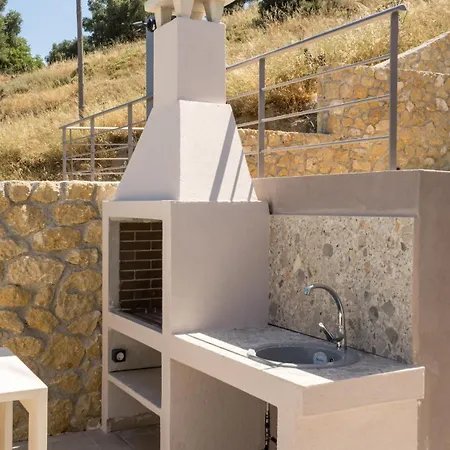 Casa Ma - Contemporary Living * Χελμάτα
